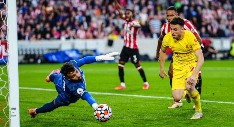 Bị cản đường tới M.U, sao TBN ra quyết định lạnh l&ugrave;ng với CLB chủ quản - Ảnh 1