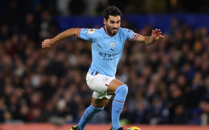 Đội h&igrave;nh bom tấn 