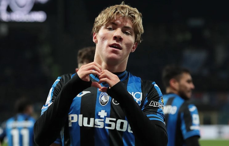 Ten Hag đ&iacute;ch th&acirc;n thuyết phục ch&acirc;n s&uacute;t 60 triệu bảng tới Man United - Ảnh 1