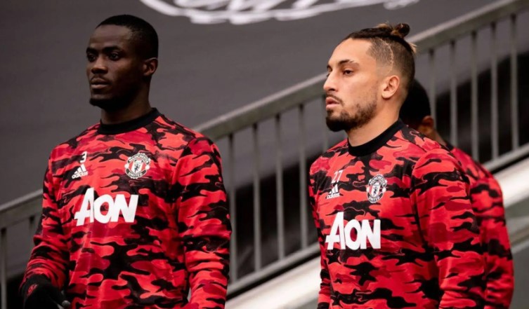 Man United l&ecirc;n danh s&aacute;ch thanh l&yacute;: 