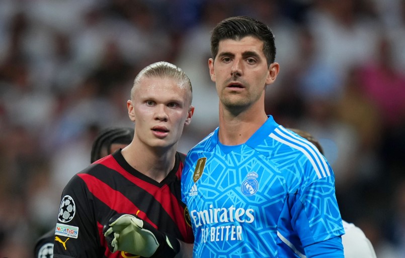 Đội h&igrave;nh hay nhất Champions League của UEFA g&acirc;y tranh c&atilde;i - Ảnh 1