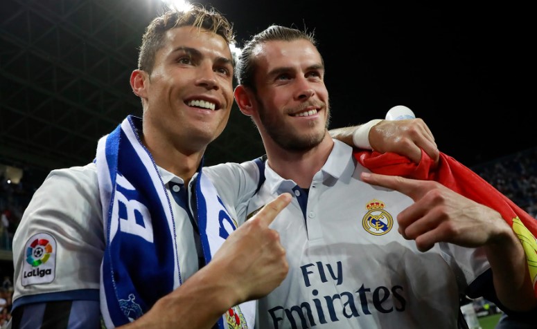 L&ecirc;n tiếng về Messi, đồng đội cũ v&ocirc; t&igrave;nh khiến Ronaldo 