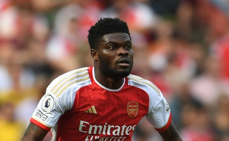 Trải đường đ&oacute;n Declan Rice, Arsenal phũ ph&agrave;ng rao b&aacute;n trụ cột - Ảnh 2