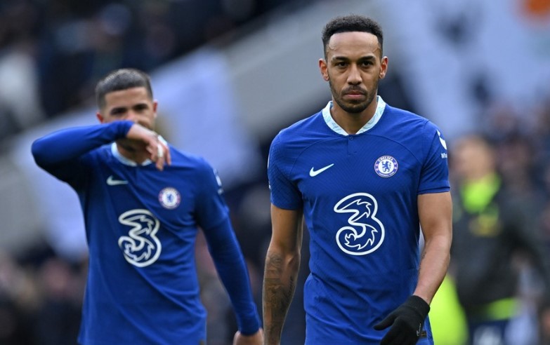 Hi&ecirc;n ngang l&aacute;ch luật, Chelsea c&oacute; nguy cơ bị trừng phạt nặng - Ảnh 2