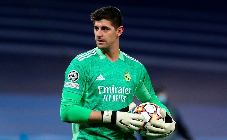 Man United g&acirc;y sốc với đề nghị cho d&agrave;nh cho Thibaut Courtois - Ảnh 1