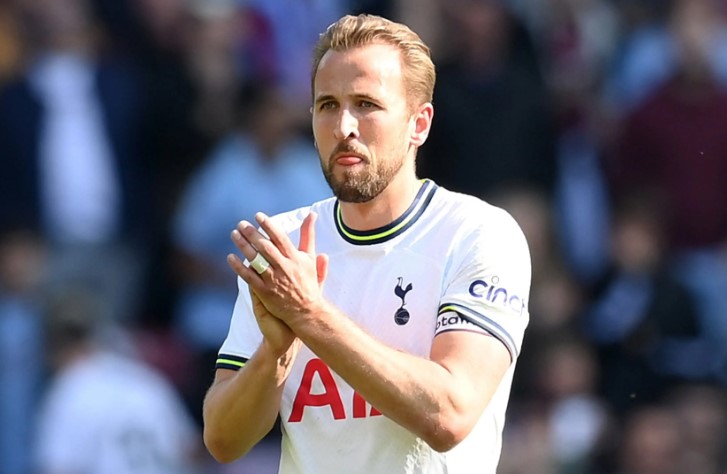 Kane tung đ&ograve;n quyết định với Tottenham để được tới Man United - Ảnh 1