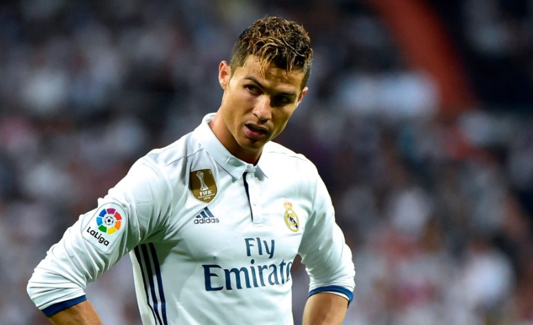 Top 5 si&ecirc;u kỷ lục Ronaldo nắm giữ c&oacute; thể kh&ocirc;ng bao giờ bị x&ocirc; đổ - Ảnh 1