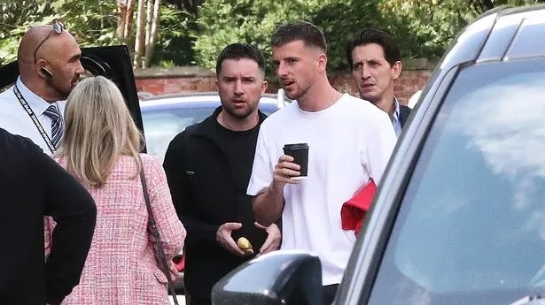 M.U chốt ng&agrave;y c&ocirc;ng bố Mount, Ten Hag x&aacute;c định lu&ocirc;n vị tr&iacute; thi đấu - Ảnh 1