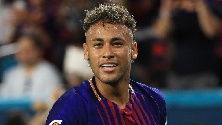 Năn nỉ &ocirc;ng lớn chi&ecirc;u mộ, Neymar b&agrave;ng ho&agrave;ng v&igrave; bị chủ tịch 