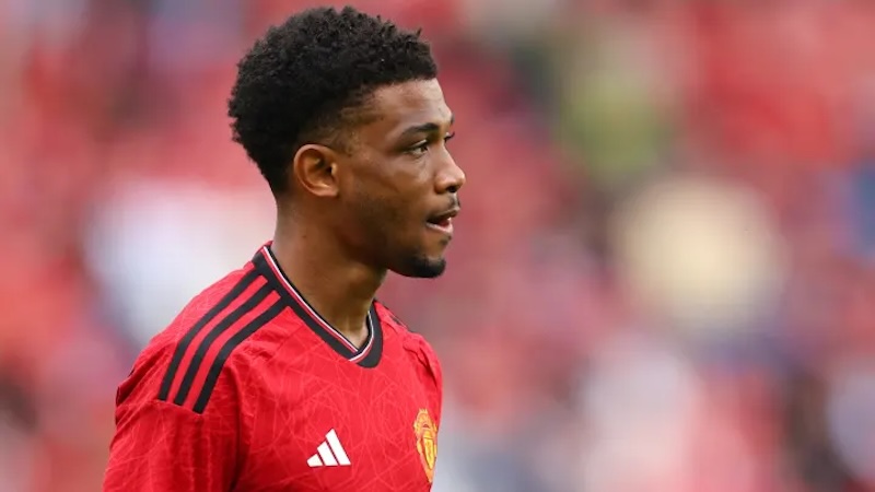 Tin M.U tối 18/7: Đạt thoả thuận vụ Maguire; Đẩy nhanh t&acirc;n binh thứ 3 - Ảnh 2