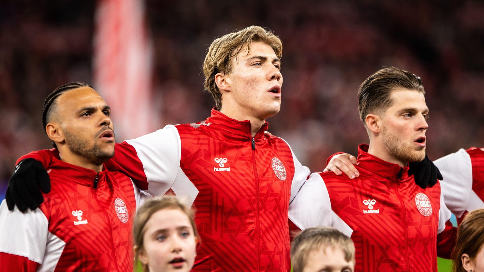 5 l&yacute; do khiến Ten Hag nhất quyết theo đuổi Hojlund đến c&ugrave;ng - Ảnh 2