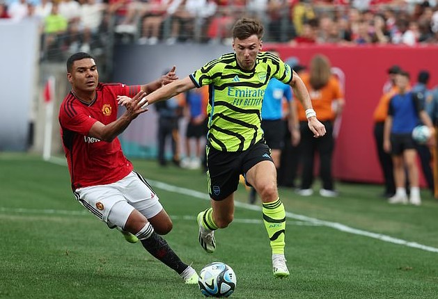 Bị Arteta thất sủng, sao Arsenal ch&iacute;nh thức l&agrave;m r&otilde; tương lai - Ảnh 2