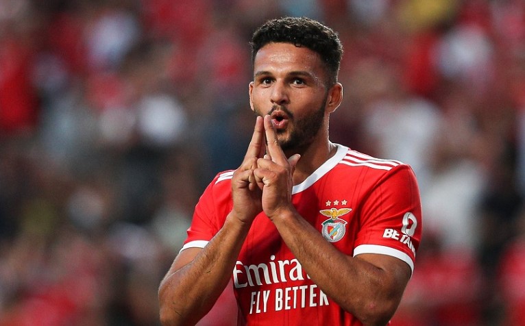 Quỷ Đỏ nhắm ch&acirc;n s&uacute;t ghi 27 b&agrave;n m&ugrave;a trước nếu để hụt Hojlund - Ảnh 2