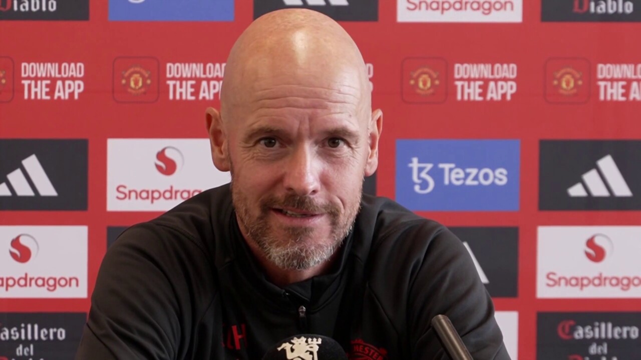 Ten Hag than v&atilde;n về vấn đề 