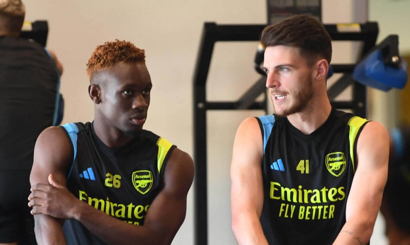 2 đại gia &Yacute; 