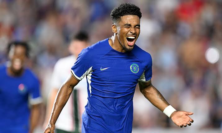 CĐV Chelsea ph&aacute;t cuồng về sao trẻ vừa được Pochettino 