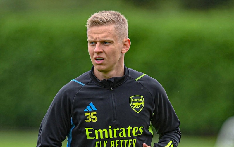 Arsenal nhận liền 3 