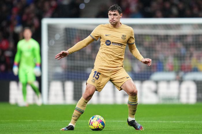 Van Dijk bắt đầu sa s&uacute;t, Liverpool bạo chi đ&oacute;n trung vệ Barca - Ảnh 2