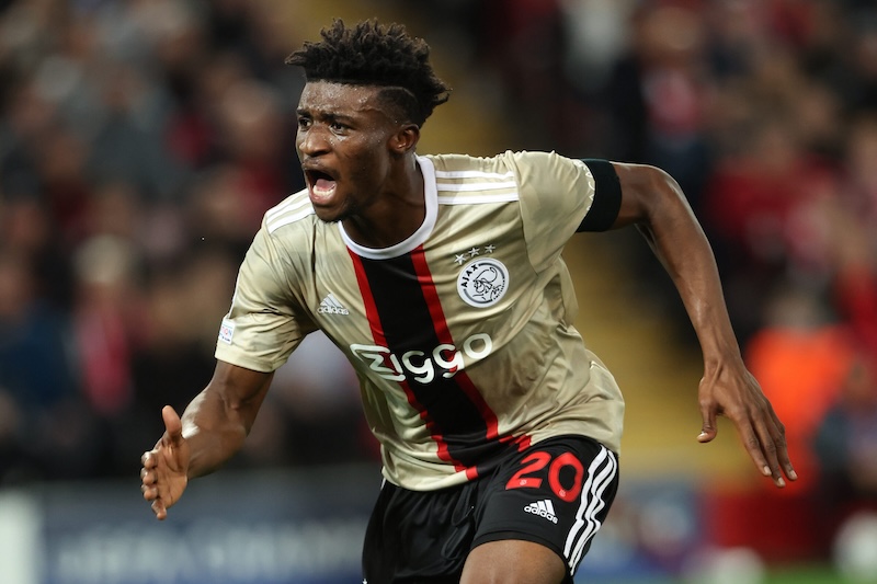 Chelsea s&aacute;ng cửa đ&oacute;n 