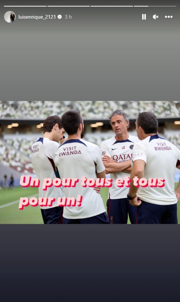 Luis Enrique đăng th&ocirc;ng điệp lạ giữa tin đồn 