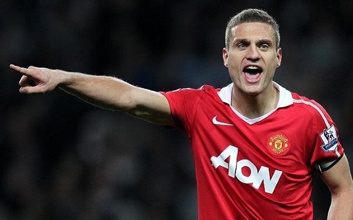 Licha chỉ ra đối t&aacute;c l&yacute; tưởng ở h&agrave;ng thủ khiến Varane 