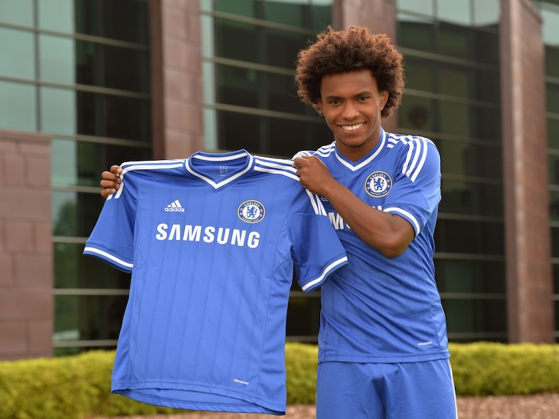 Những vụ &ldquo;cướp người tr&ecirc;n gi&agrave;n mướp&rdquo; kinh điển của Chelsea - Ảnh 2