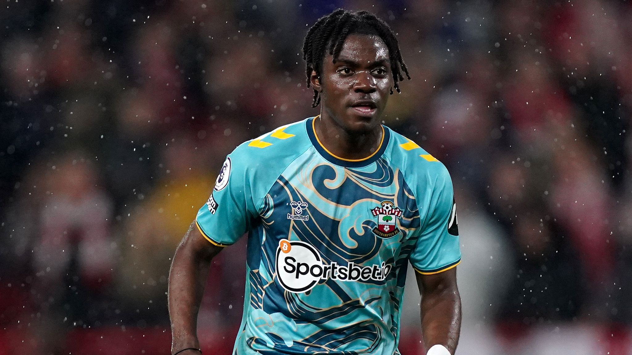 Những vụ &ldquo;cướp người tr&ecirc;n gi&agrave;n mướp&rdquo; kinh điển của Chelsea - Ảnh 5