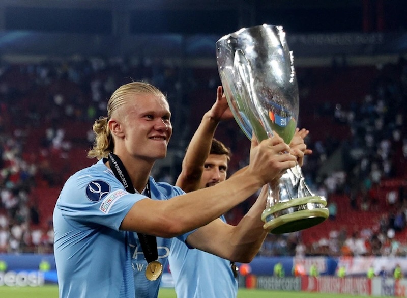 5 trận 0 b&agrave;n, QBV tương lai của Man City bị ch&ecirc; chỉ biết 