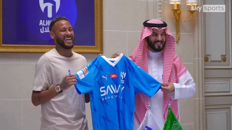 Bỏ xa Ronaldo, đệ cứng Messi tạo 