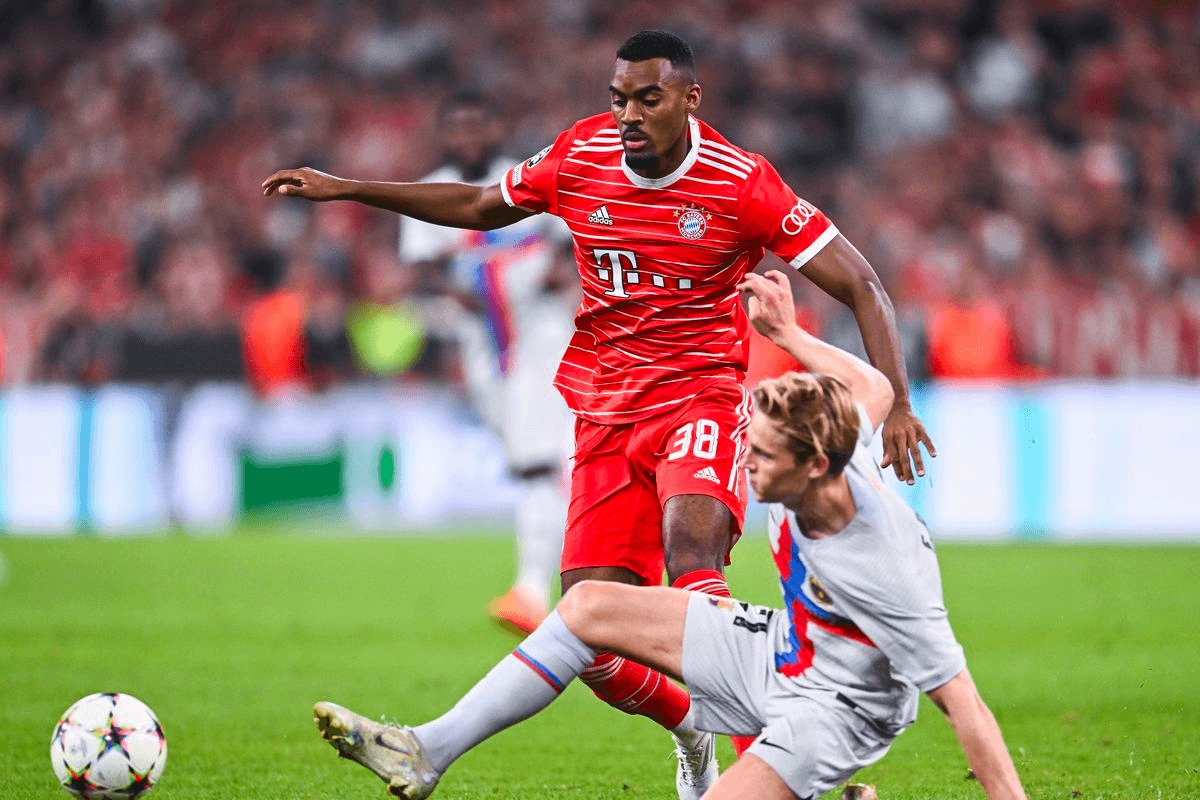 Hot! M.U chi&ecirc;u mộ 