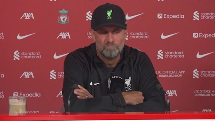 Li&ecirc;n tục bị Chelsea 