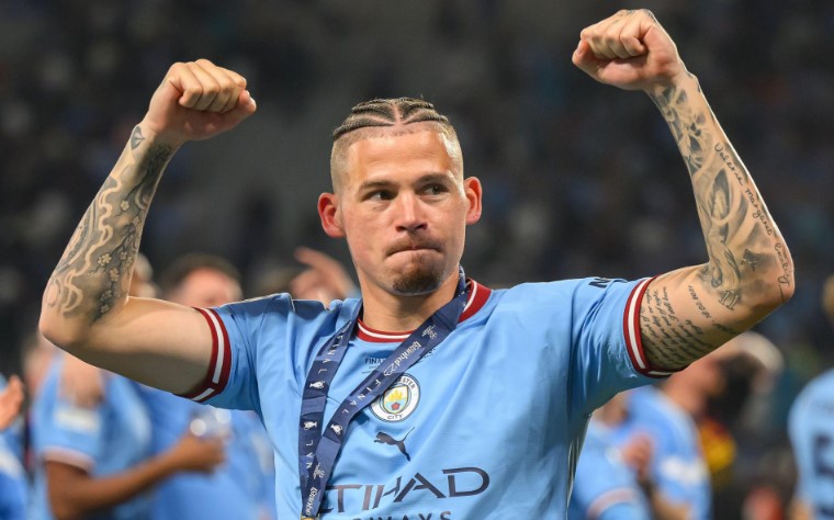 B&iacute; qu&aacute; ho&aacute; liều, Liverpool đ&oacute;n 