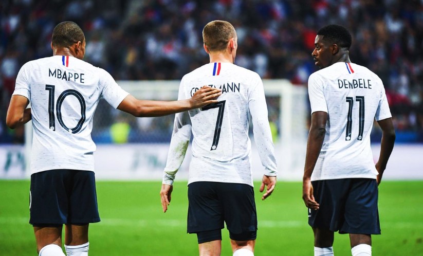 Mbappe gạ PSG chi&ecirc;u mộ 