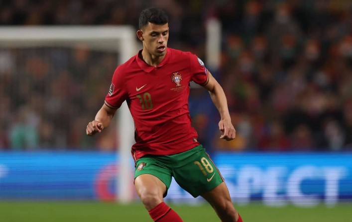 50 củ trao tay, Man City đ&oacute;n 