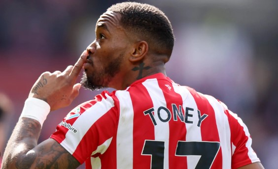 Thiếu tiền đạo, Arsenal tỏ t&igrave;nh với kẻ th&iacute;ch tr&ograve; chơi 