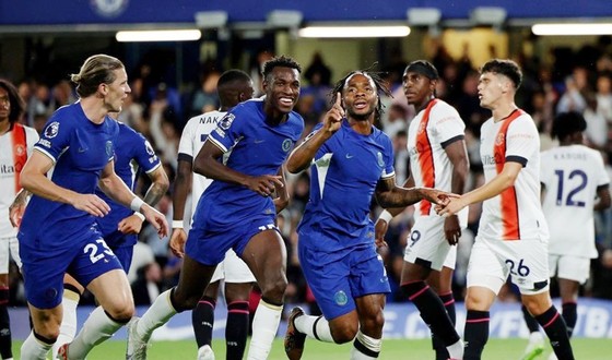 Tiến bộ vượt bậc, MOTM Chelsea h&eacute; lộ 