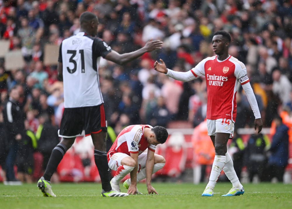 Ho&agrave; thất vọng Fulham, Arteta ra tuy&ecirc;n bố 