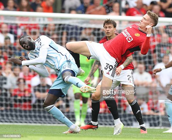 Dẫn 2-0 vẫn thua ngược M.U, Nottingham 