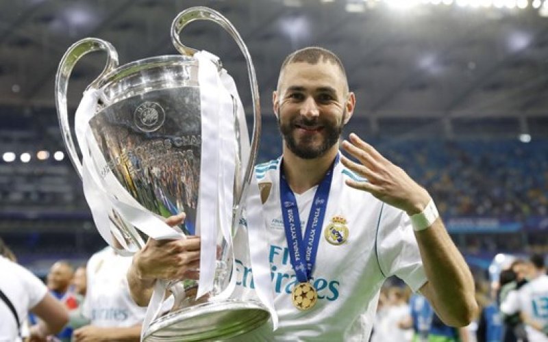 Benzema - Suarez - Lewan, Ferdinand chỉ ra tiền đạo xuất sắc nhất - Ảnh 2