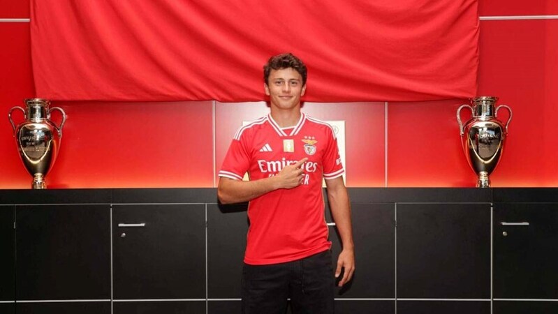 Hạ gục Chelsea, Man United dẫn đầu cuộc đua chữ k&yacute; 