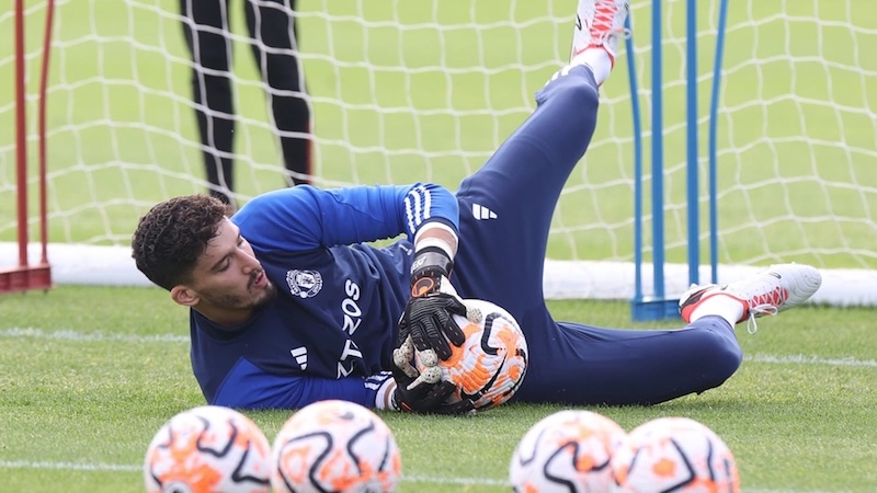 T&acirc;n binh M.U tập luyện ngay khi ra mắt, lộ diện số &aacute;o kh&ocirc;ng ngờ - Ảnh 1