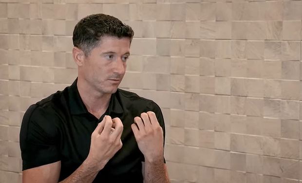 Hết ch&ecirc; Xavi, trụ cột Barca lại 'đ&aacute; đểu' La Liga tầm thường - Ảnh 2