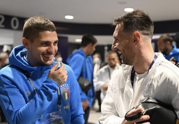 Messi lại c&oacute; h&agrave;nh động khiến cổ động vi&ecirc;n PSG 