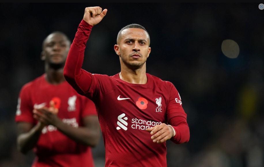 B&atilde;o chấn thương ập đến, Klopp mất 4 trụ cột ở trận đấu cuối tuần - Ảnh 3