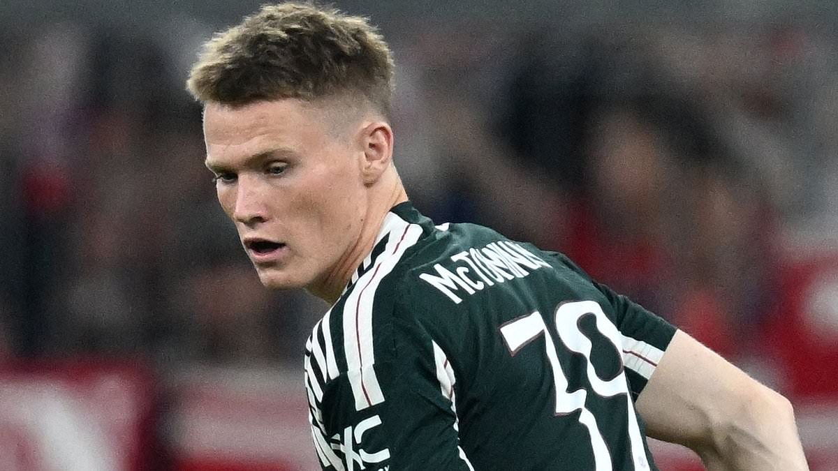 Man United ra quyết định t&agrave;n nhẫn với 