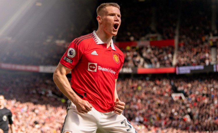 Man United ra quyết định t&agrave;n nhẫn với 