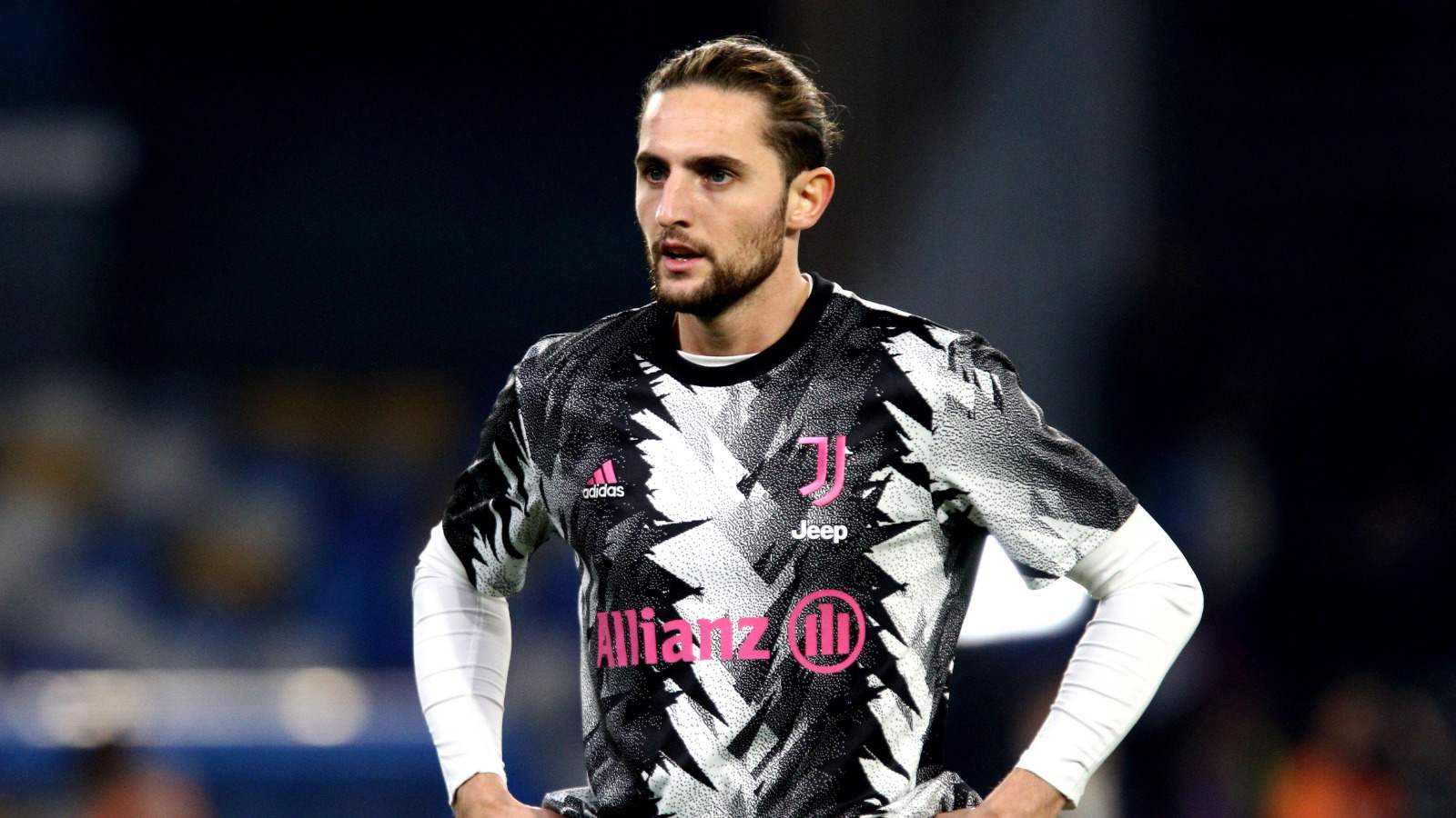 Eriksen hết thời, McTominay hết cứu, M.U quay xe chốt 