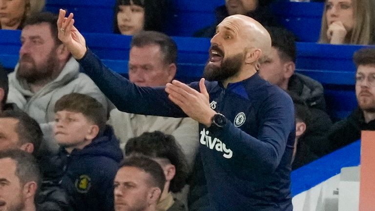 Chelsea b&iacute; mật sa thải HLV sau chuỗi 