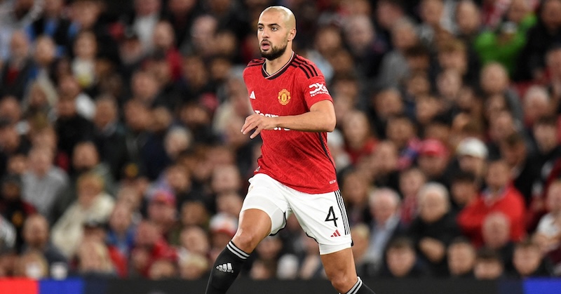 Tuyến giữa Man United đ&oacute;n 3 c&uacute; h&iacute;ch lớn trước v&ograve;ng 7 Premier League - Ảnh 2