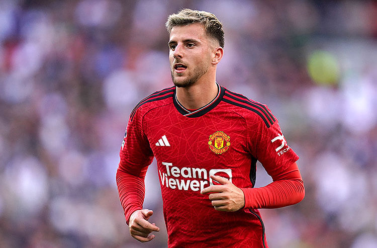 Tuyến giữa Man United đ&oacute;n 3 c&uacute; h&iacute;ch lớn trước v&ograve;ng 7 Premier League - Ảnh 7